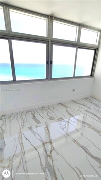 7135 Collins Ave, Unit PH-14 in Miami, FL - Building Photo - Building Photo