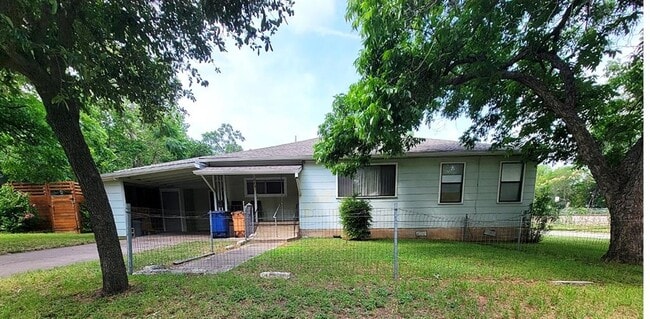1028 Ellingson Ln in Austin, TX - Building Photo - Building Photo