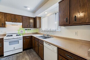 PPL 9716 Comanche - Building 1 in Albuquerque, NM - Building Photo