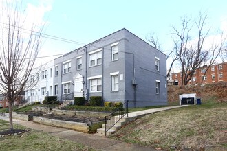 2617 29th St Se in Washington, DC - Foto de edificio - Building Photo