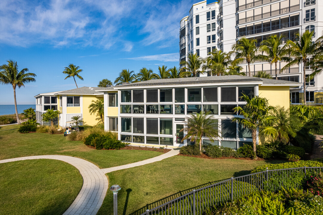 Gulf Shore Colony Club in Naples, FL - Building Photo