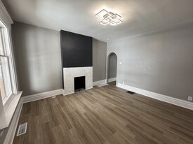 328 Wyandotte Ave in Columbus, OH - Building Photo