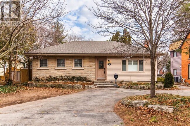 961 Shadeland Ave