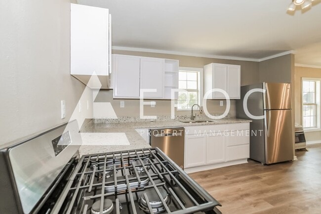 635 E 3rd St in Burkburnett, TX - Building Photo - Building Photo