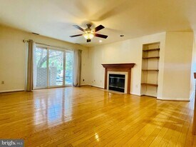 7715 Lafayette Forest Dr in Annandale, VA - Building Photo