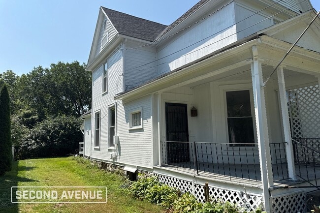 property at 1111 Hayes Ave