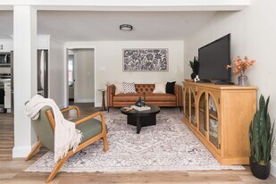 9 Everett St in Carver, MA - Building Photo