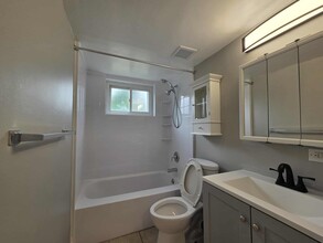 4186 Ruckle ave, Unit Apt 1 in Cincinnati, OH - Building Photo - Building Photo