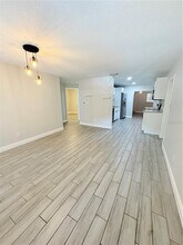 4203 E Yukon St in Tampa, FL - Building Photo - Building Photo