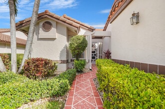6099 Waldwick Cir in Delray Beach, FL - Building Photo - Building Photo