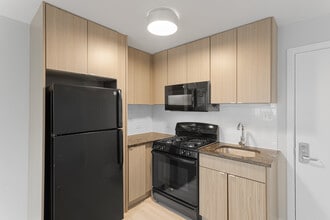 5411 N Winthrop Ave in Chicago, IL - Building Photo - Building Photo