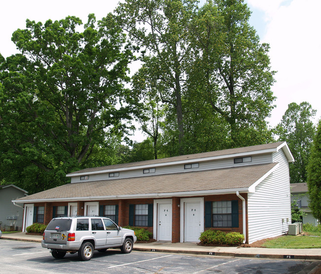 3168 Atlanta Hwy in Gainesville, GA - Building Photo - Building Photo