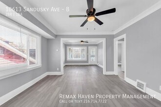 10613 Sandusky Ave in Cleveland, OH - Foto de edificio - Building Photo