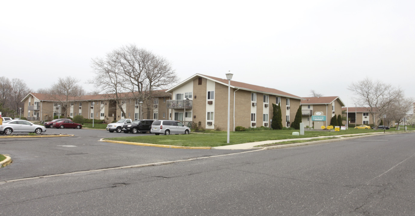 Edgewater East in Long Branch, NJ - Building Photo