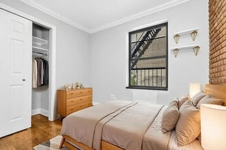 564 Hudson St, Unit 6 in New York, NY - Building Photo - Building Photo