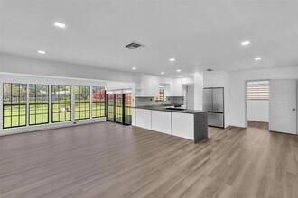 418 S 57th Way in Hollywood, FL - Building Photo - Building Photo