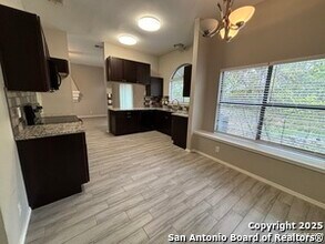 10206 Barron Fld Dr in San Antonio, TX - Building Photo - Building Photo