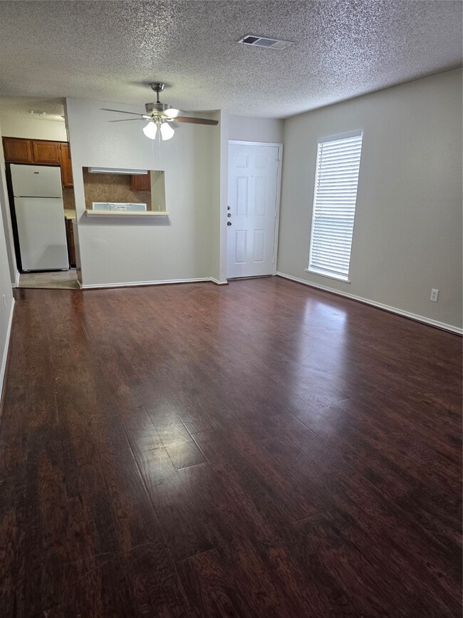 property at 2501 Gulf Fwy