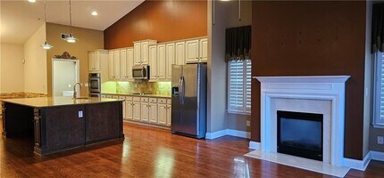 2335 Callaway Ct in Cumming, GA - Foto de edificio - Building Photo
