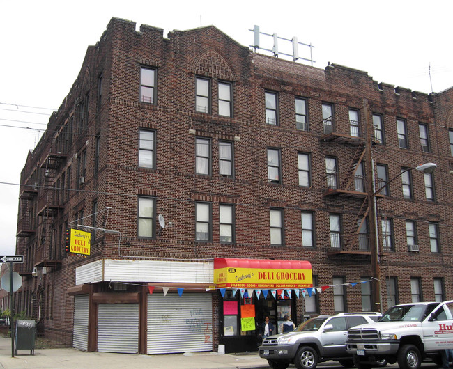 546-556 Midwood St in Brooklyn, NY - Building Photo - Building Photo