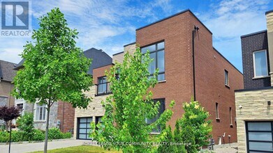 32 Conger St in Vaughan, ON - Building Photo - Building Photo
