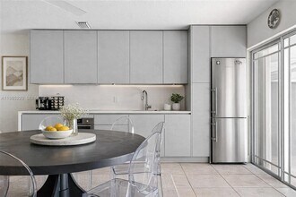 8300 SW 31st St in Miami, FL - Building Photo - Building Photo