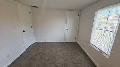 914 10th St in West Palm Beach, FL - Foto de edificio - Building Photo