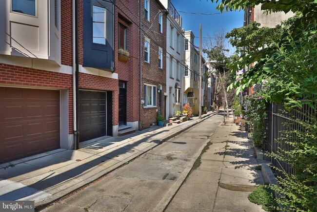 property at 1706 Rodman St