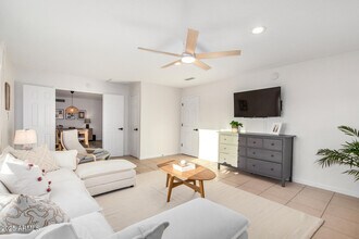 3723 S Kenneth Pl in Tempe, AZ - Building Photo - Building Photo