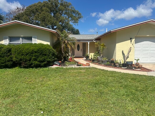 795 2nd St in Merritt Island, FL - Building Photo - Building Photo