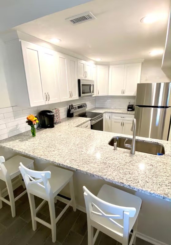 109 Bayshore Rd in Nokomis, FL - Building Photo - Building Photo