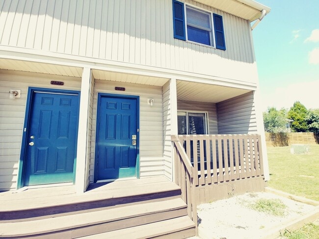 property at 1739 N Lincoln St