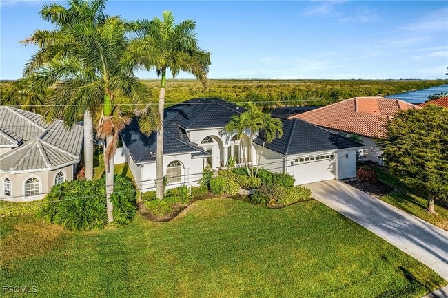 property at 3724 Surfside Blvd