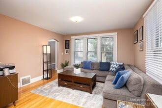 413 5th St in Ann Arbor, MI - Building Photo - Building Photo