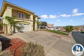17998 Vista Point Dr in Victorville, CA - Building Photo - Building Photo