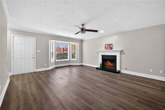 679 Anderson Walk in Marietta, GA - Building Photo - Building Photo