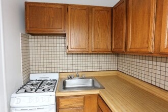 714 W Belmont Ave in Chicago, IL - Building Photo - Building Photo