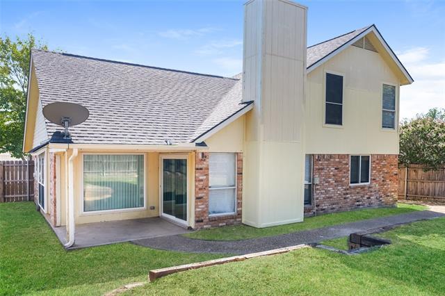 6329 N Park Dr in Watauga, TX - Building Photo - Building Photo