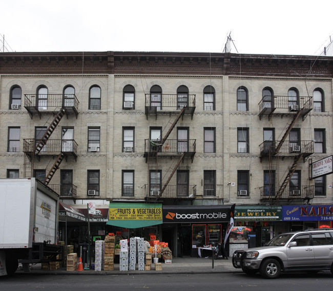 4807 5th Ave in Brooklyn, NY - Foto de edificio - Building Photo