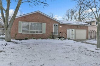 116 Segsbury Rd in Buffalo, NY - Building Photo - Building Photo