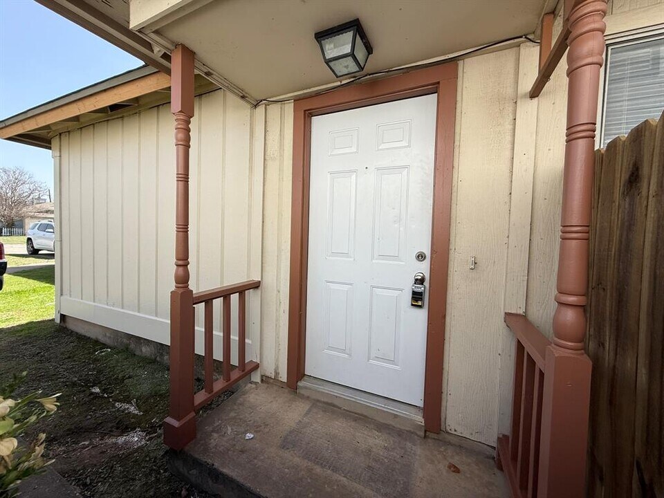2122 Andover Dr in Round Rock, TX - Building Photo