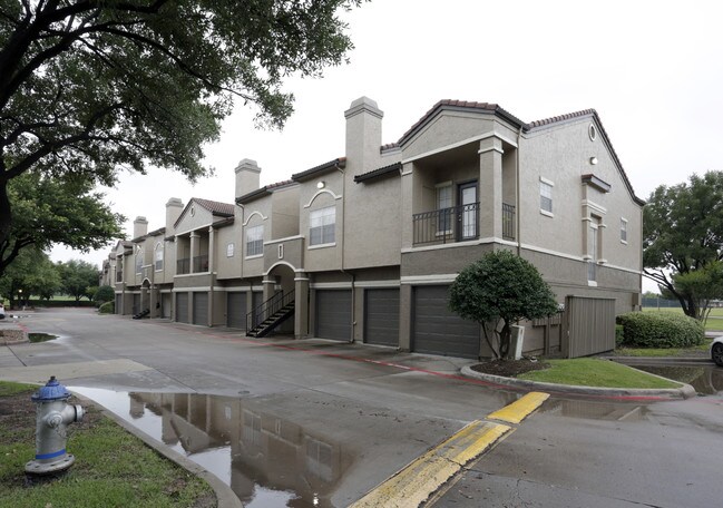 Camden Cimarron in Irving, TX - Building Photo - Building Photo