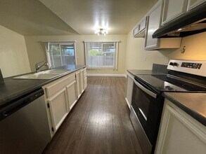 3711 Comanche Way in Antelope, CA - Building Photo - Building Photo