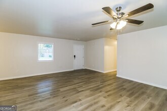 430 Birch Ln SE in Conyers, GA - Building Photo - Building Photo