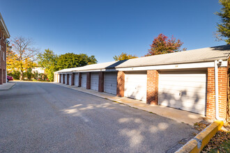 Street in Bayside, NY - Building Photo - Building Photo