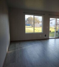 1612 E Coeur D Alene Ave in Post Falls, ID - Building Photo - Building Photo