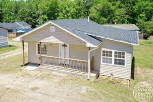 201 Smith Dr in Garner, NC - Building Photo