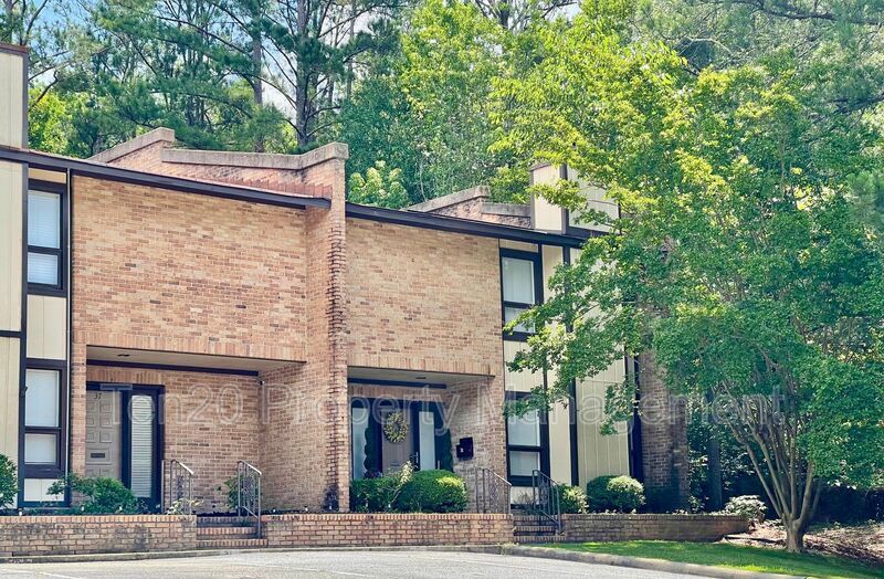 2525 Norris Rd in Columbus, GA - Foto de edificio
