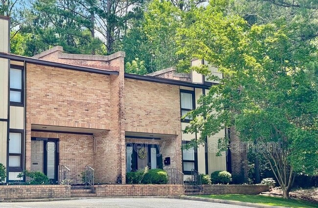 property at 2525 Norris Rd