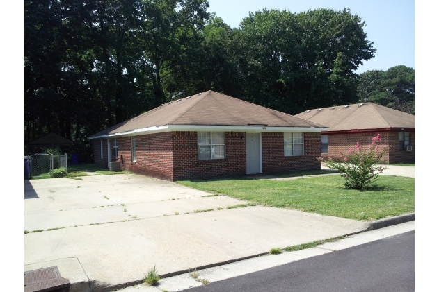 Lois Lane Duplex Portfolio in Norfolk, VA - Building Photo